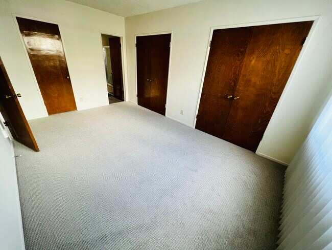 Photo - 6701 Waring Ave