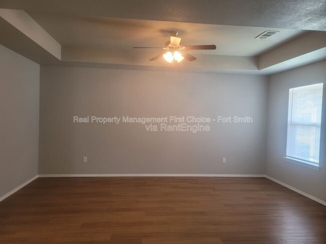 Photo - 2101 Ingalls Ln