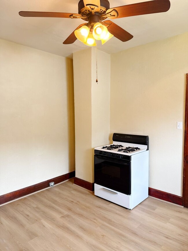 Photo - 850 Rice St