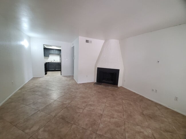 2 Bd 2 Ba private condo -w/d- Old Town Sco... - 2 Bd 2 Ba private condo -w/d- Old Town Sco...