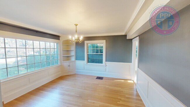 Photo - Spacious Alameda Ridge Neighborhood With Landscaping included & Fenced Backyard  No Deposit W/Rhi...