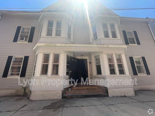 Building Photo - 37 Mechanic Ave Unit 1R Rental