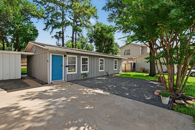 Photo - 5202 Nina Lee Ln