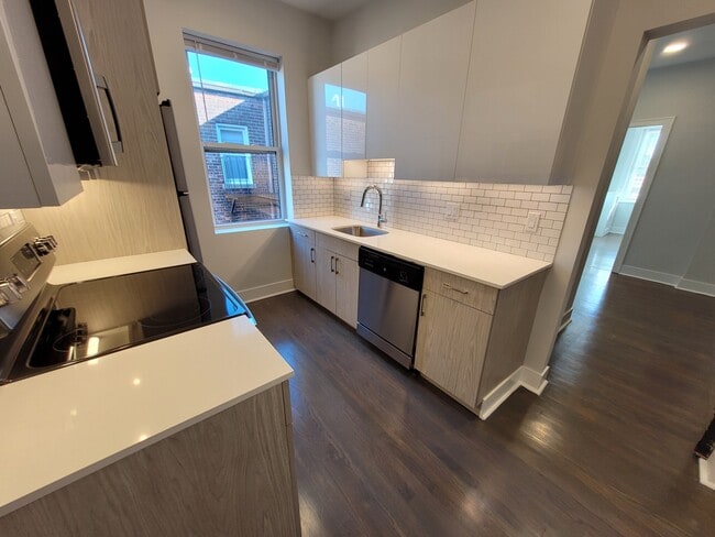 Photo - 36 Queensberry St Condo Unit 16