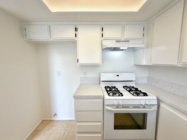 Photo - 2660 Twain Dr