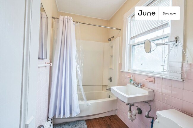 Photo - 2 Sherman St