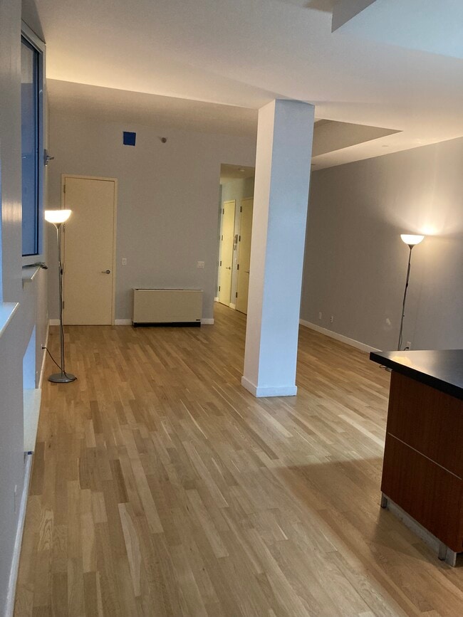 the Apartment× HOUYHNHNM STABRIDGEハット 59 John St Condo Unit 7H Off-Campus Housing, New York, NY