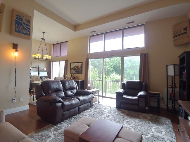 Living Room - 5578 Burnside Dr Unit 8
