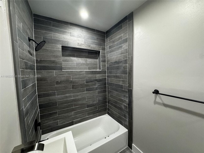 Building Photo - 2377 NW 35th St Unit utilities included Rental