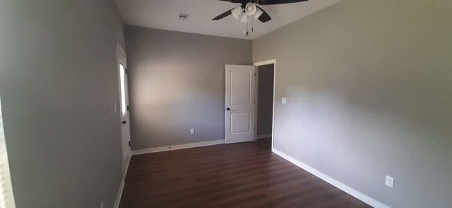 Photo - 407 E Academy Ave