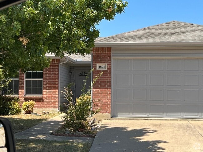 Building Photo - 1821 Trego Dr Rental