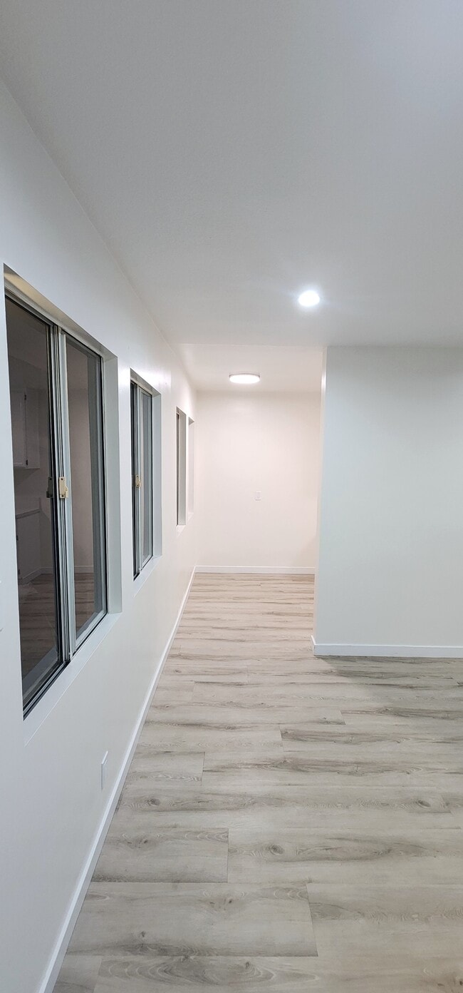 2574 Southern Ave Unidad SG Apt B