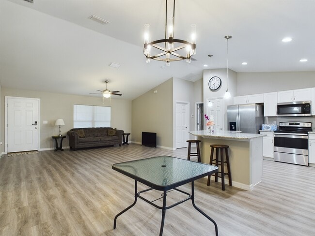 Photo - 10102 SW 188th Cir