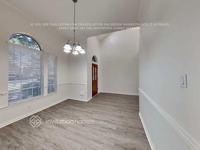 Photo - 907 Portsmouth Dr