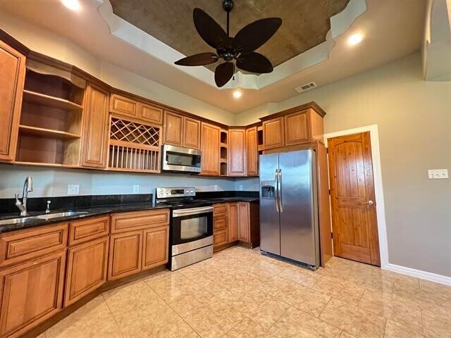 Photo - 6030 Queen's Ct