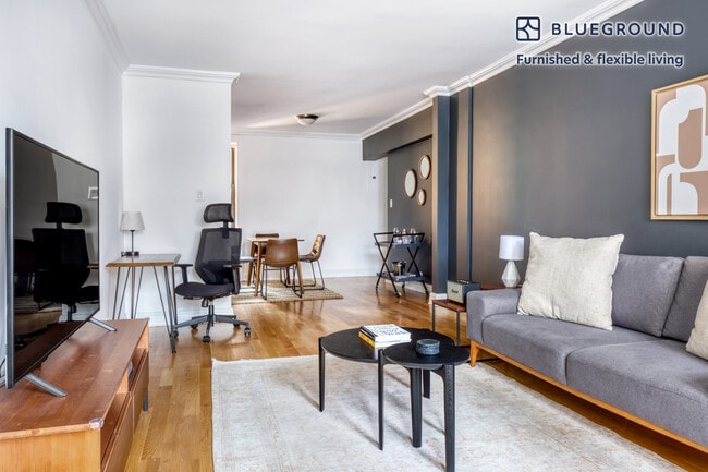 Photo - 108 W 15th St Unidad FL5-ID205