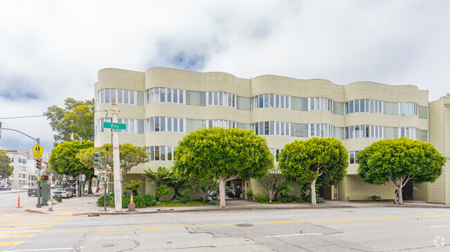 Building Photo - 1111 Bay St Unit 202 Rental