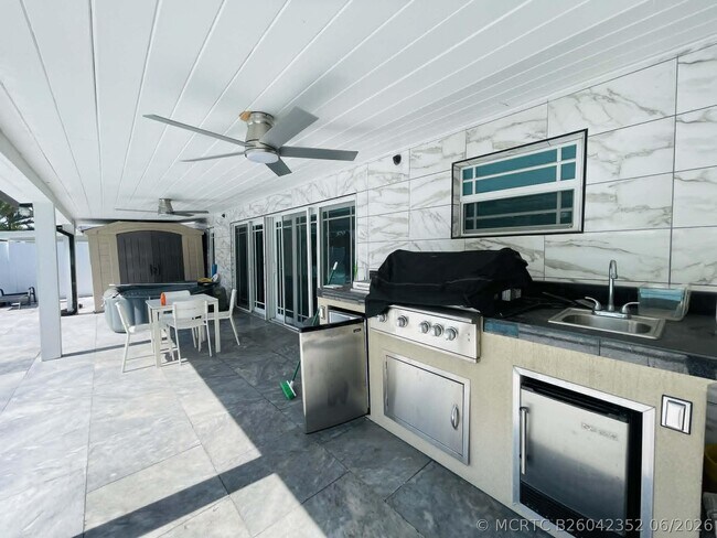 Photo - 2531 Gulfstream Ln
