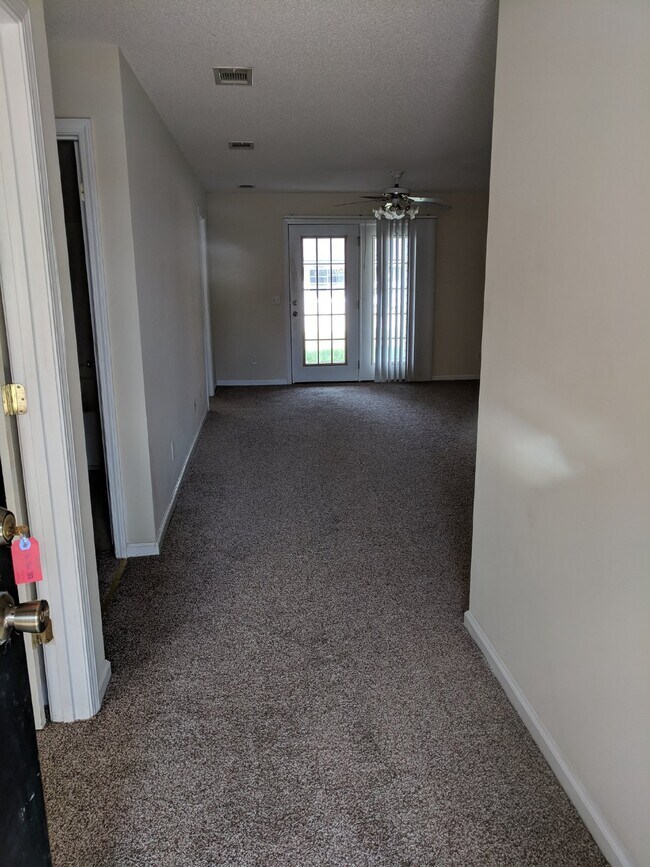 Photo - Apartment for Rent Unit 212