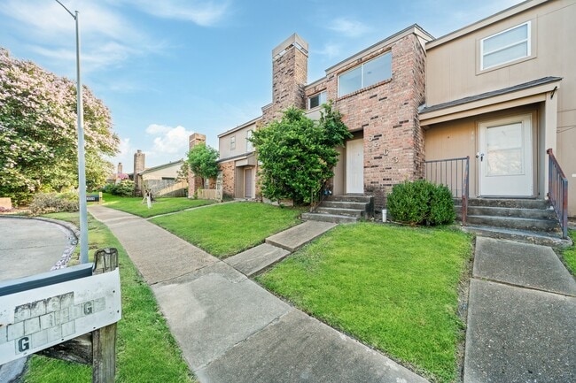 Photo - 6463 Cambridge Glen Ln