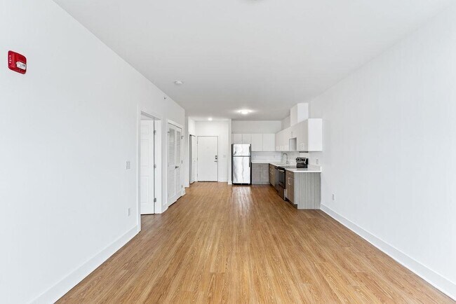 Building Photo - 429 Bergen Ave Unit 404-404 Rental