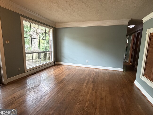Photo - 1054 College Station Rd