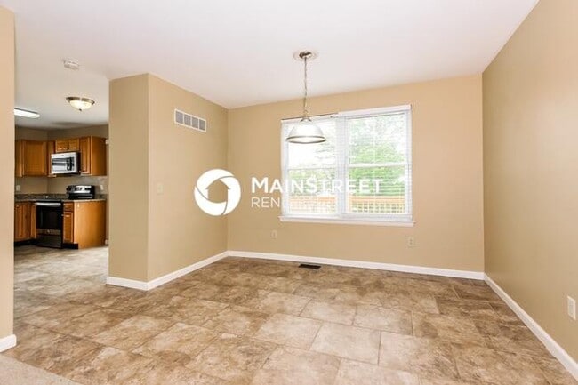 Photo - 3 Bedroom Pet-Friendly Home in St Peters, MO with Main Street Renewal