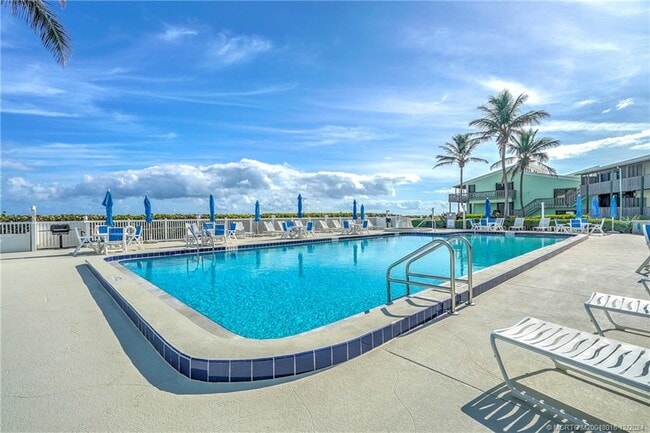 Building Photo - 2355 NE Ocean Blvd Unit 24A