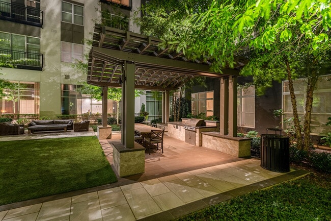 Photo - 101 Cross Street