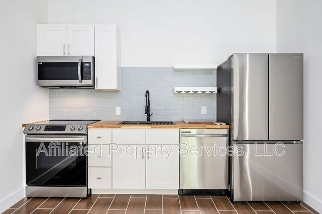 Building Photo - 4011 36th Ct