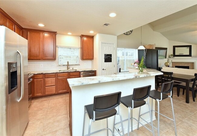 Photo - 7215 Ravenswood
