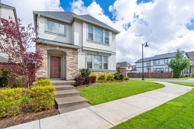 Photo - Bright & Beautiful Home in Bethany Creek Falls - 4 Bedroom/2.5 bath