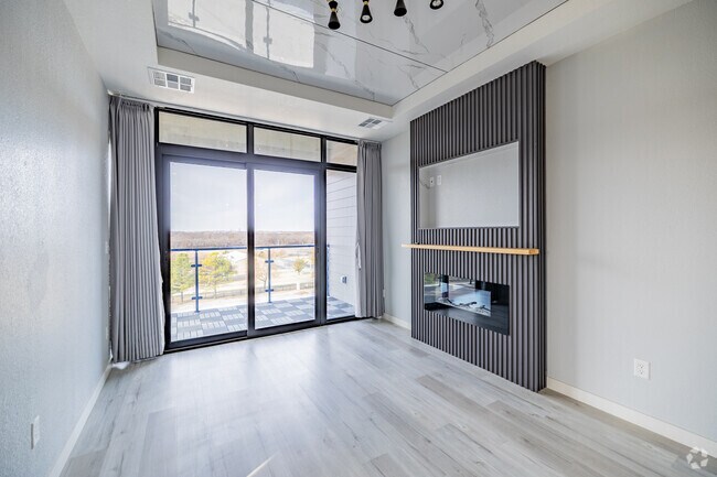 2BR, 2BA - 972SF - B5-Corner Unit - Living Area