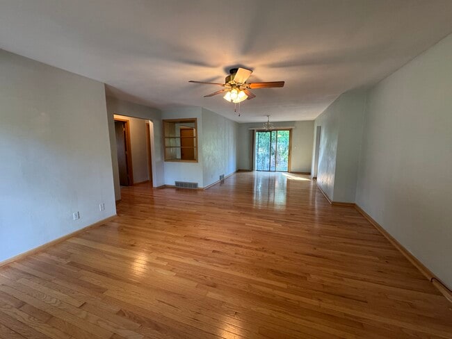 Photo - 510-512 Elm Street Duplex
