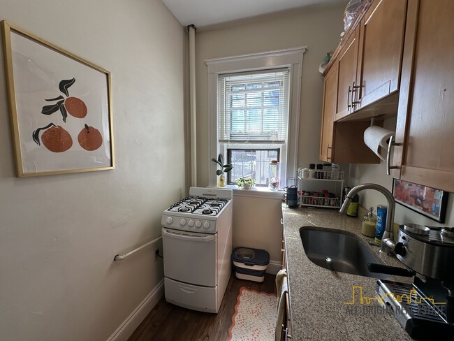 Photo - 309 Allston St Unit 4