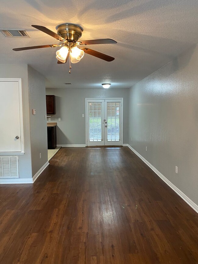 Photo - 14815 Judson Rd Unit 201