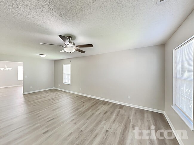 Photo - 1952 Lake Carolina Dr