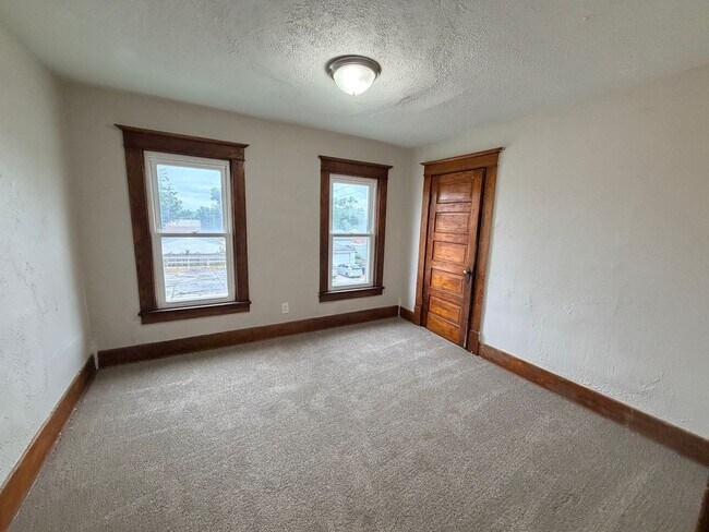 Photo - 3902 4th Ave
