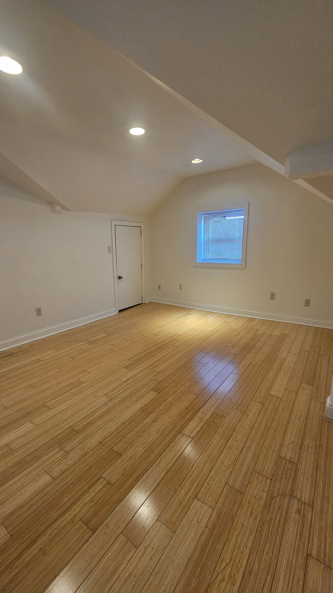 Bedroom 1 with 2 closets - 635 Kress Aly Unit 4