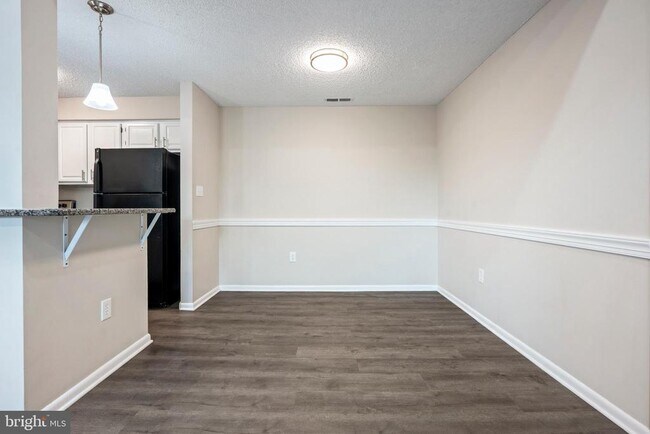 Photo - 607 Ravens Crest Dr