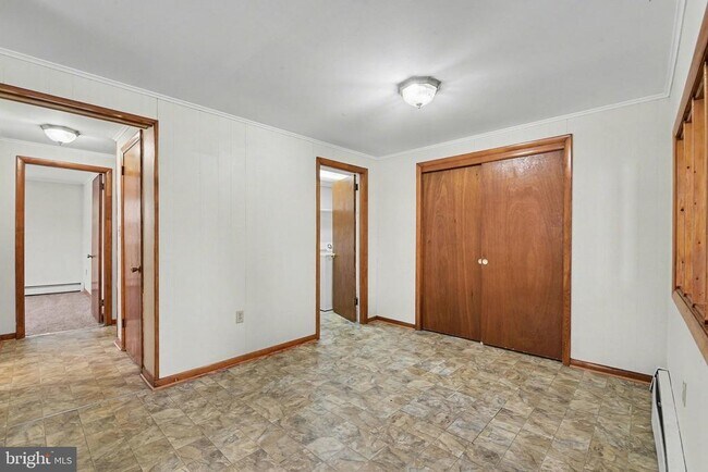 Photo - 1550 Bridge St