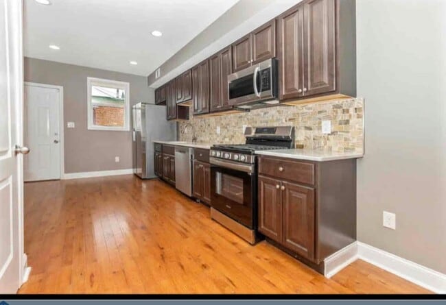 Photo - 1112 Rutland Ave