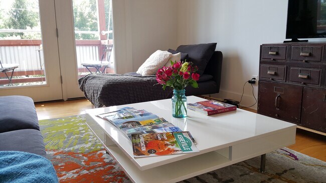 Photo - 915 Haywood Rd Unit #202