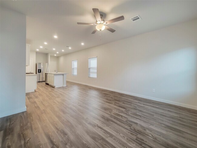 Photo - 16983 Pandora Wy