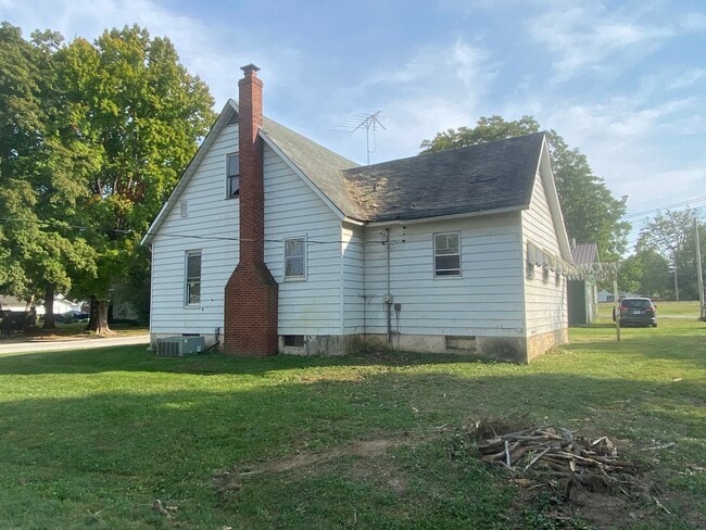 Photo - 202 S Bess Ave House