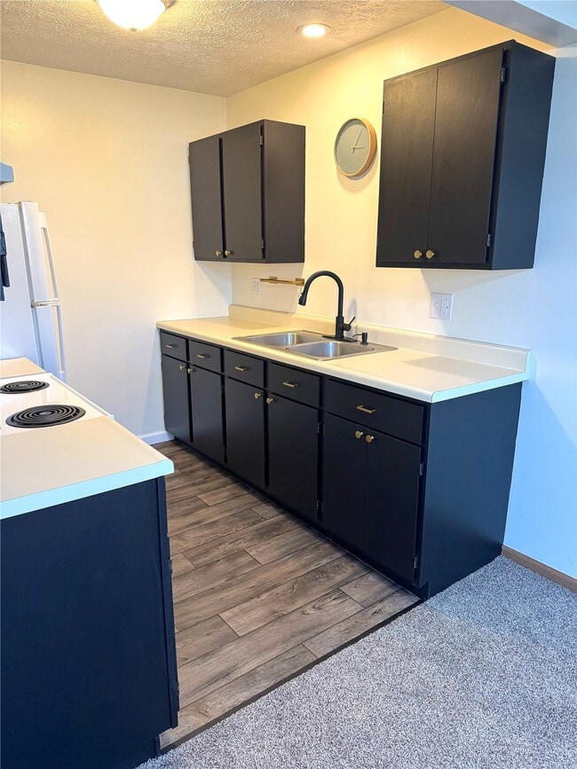 Photo - 1307 Main St