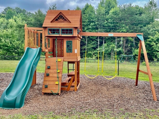 Photo - Summer Pointe Apartment Homes