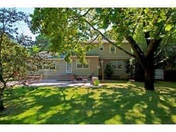 Photo - 305 Maplewood Rd