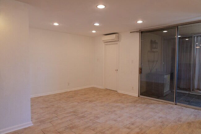 Photo - 465 S Los Robles Ave Unit # 2