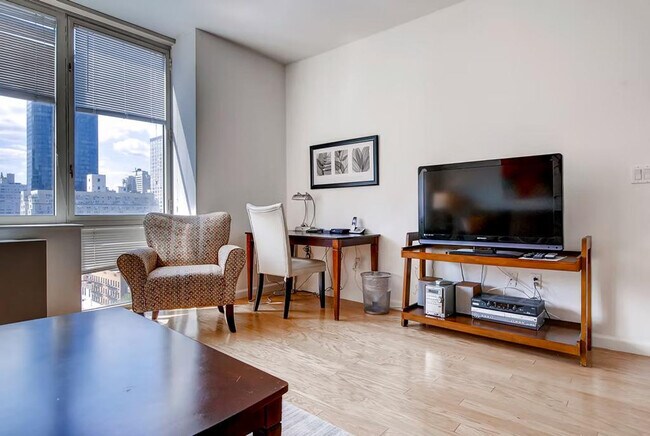 400 E 66th St Unit SI ID1016392P